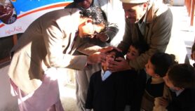 印度、巴基斯坦抗击儿童疫苗接种倒退