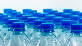 大流行看到亚太地区瓶装水的销售