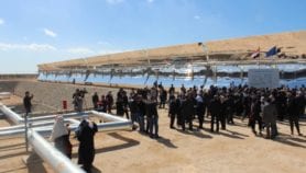 埃及的新太阳能发电厂训练非洲科学家