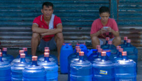 随着大流行持续的瓶装水销售在全球范围内增加