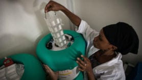 试验表明，埃博拉疫苗给予100％的保护