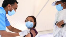 非洲的努力提高COVID疫苗接种加强