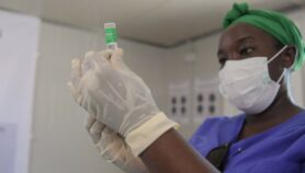 非洲铰链希望COVID疫苗股本